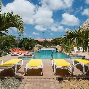 https://camacuri-apartments.comcaribbean.com