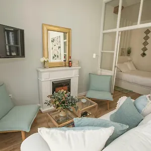 https://gr-suites-boutique-catedral.es-andalucia.com