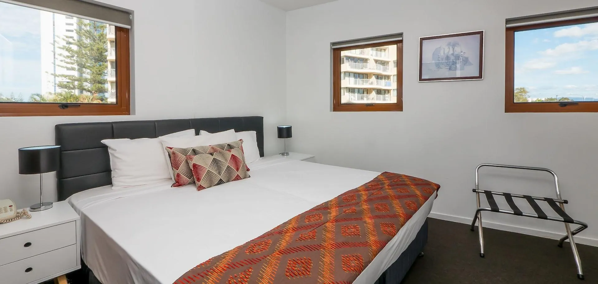 Broadbeach Savannah Resort